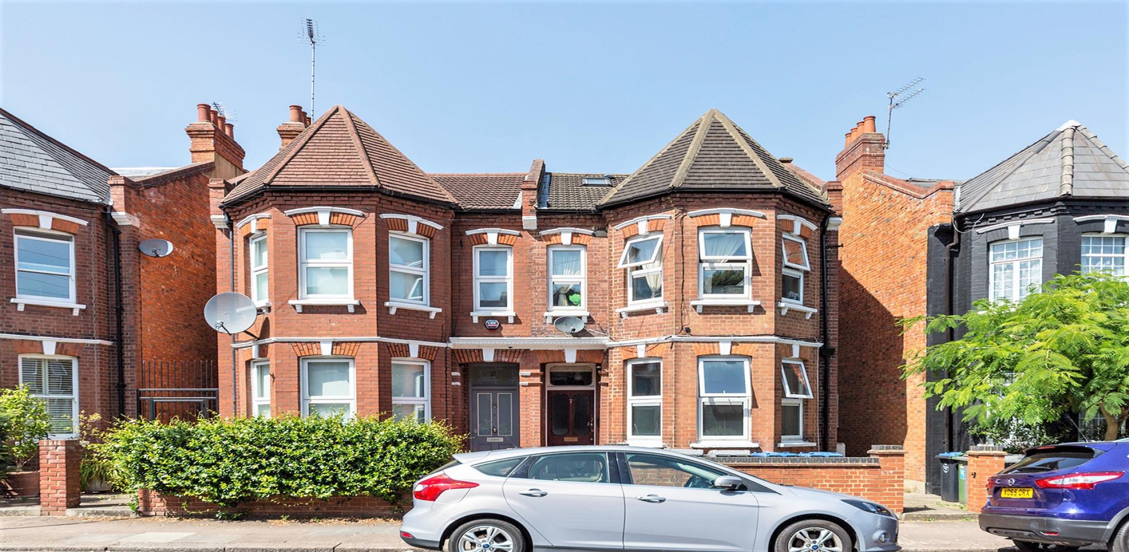 			3 Bedroom, 1 bath, 1 reception Flat			 Acland Road, WILLESDEN GREEN